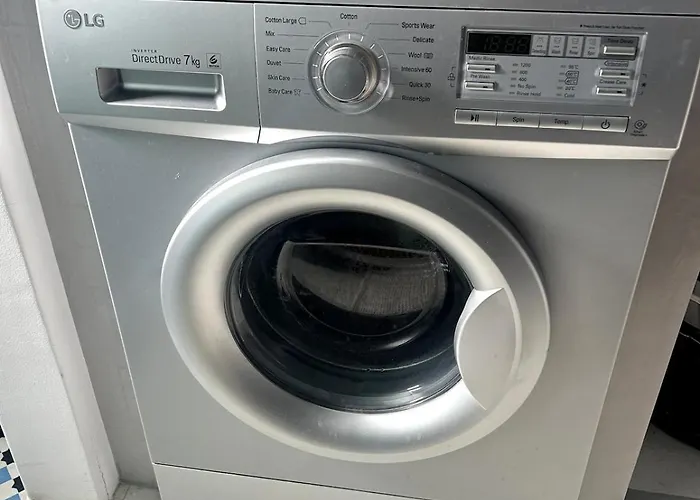 Abella Maison, * Kithnos