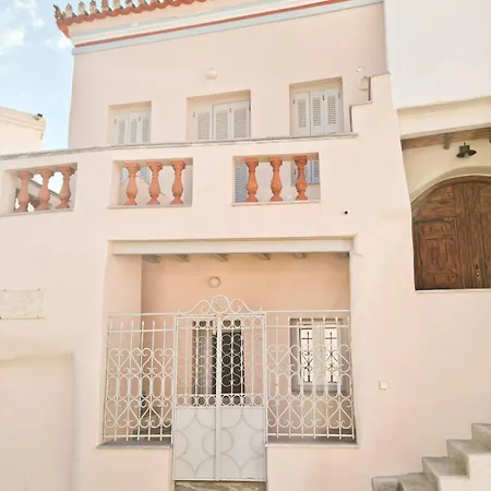 Abella Maison, Kythnos