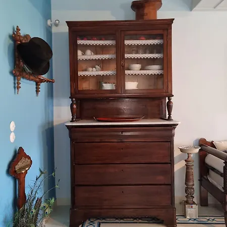 Abella Maison, Kythnos